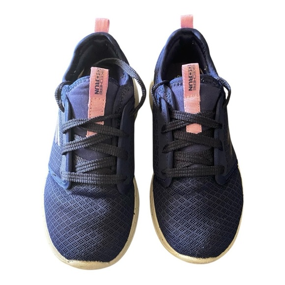 SKECHERS-GO RUN FAST-RECYCLE RUNNER-GIRLS SIZE 13 - Picture 2 of 11